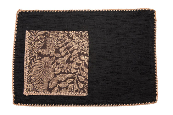 Black jute linen  placemats with black linen printed napkins.