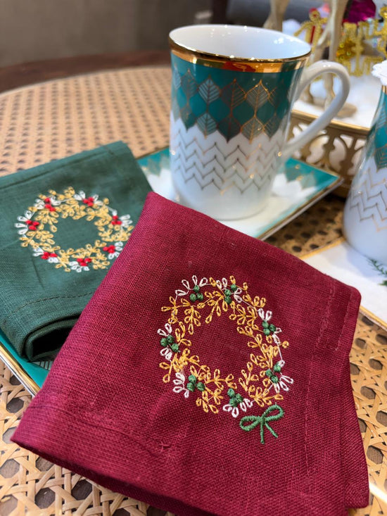 Linen cocktail napkins with ring embroidery