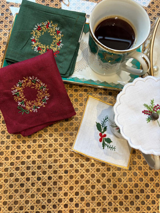 Linen cocktail napkins with ring embroidery